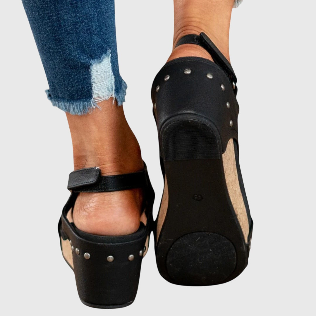 Goldenshore Women's Comfortable Flat Sandals - Open Toe Wide Strap Summer Beach Slides