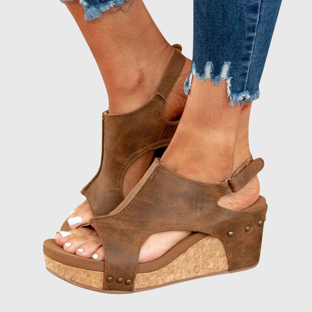 Goldenshore Women's Comfortable Flat Sandals - Open Toe Wide Strap Summer Beach Slides