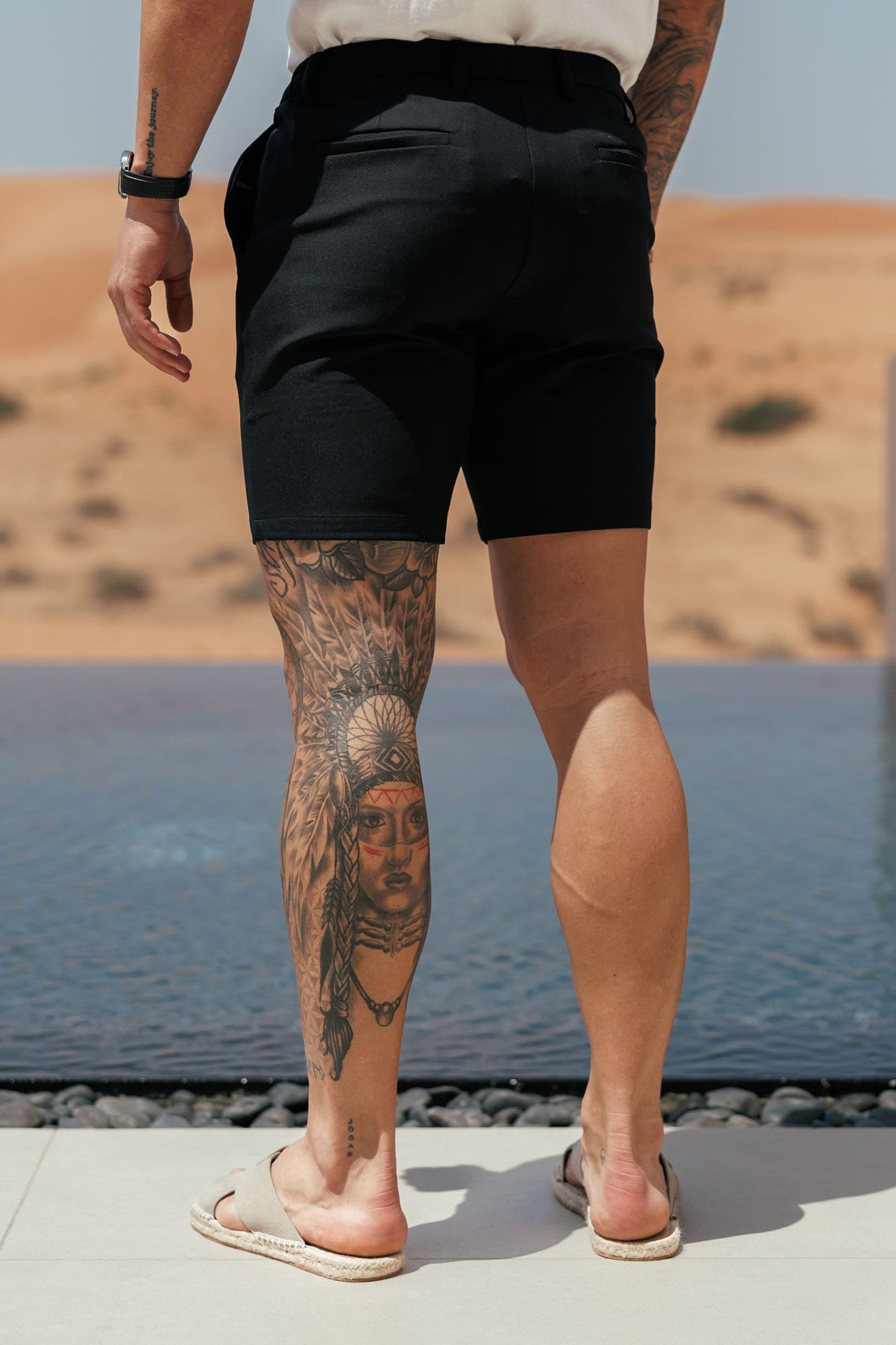 HYBRID SHORT - BLACK